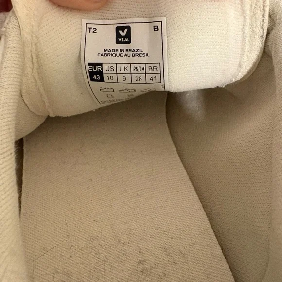 Veja White Sneakers with Green Logo - Picture 3 of 4